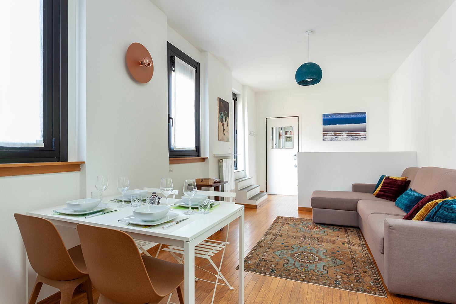 Duplex Luminoso In Zona Residenziale * Milaan